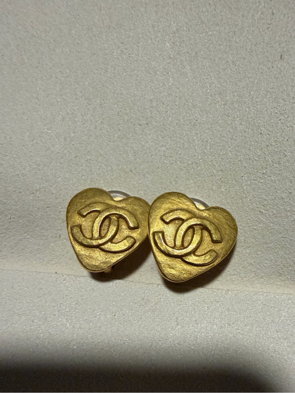 Chanel 1995 Gold Heart Clip-On Earrings